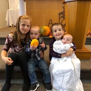 Meet your Posher, Ronalda